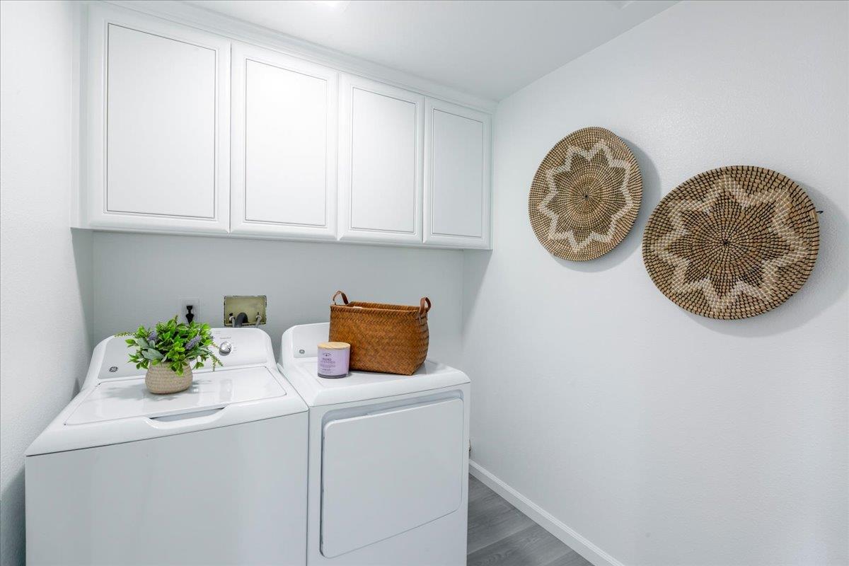 Detail Gallery Image 33 of 60 For 10884 via Sorrento, Cupertino,  CA 95014 - 4 Beds | 2/1 Baths