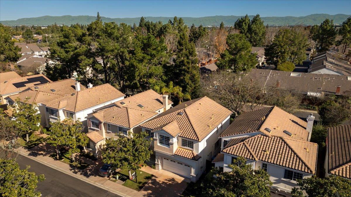 Detail Gallery Image 44 of 60 For 10884 via Sorrento, Cupertino,  CA 95014 - 4 Beds | 2/1 Baths