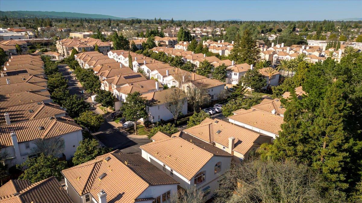 Detail Gallery Image 49 of 60 For 10884 via Sorrento, Cupertino,  CA 95014 - 4 Beds | 2/1 Baths