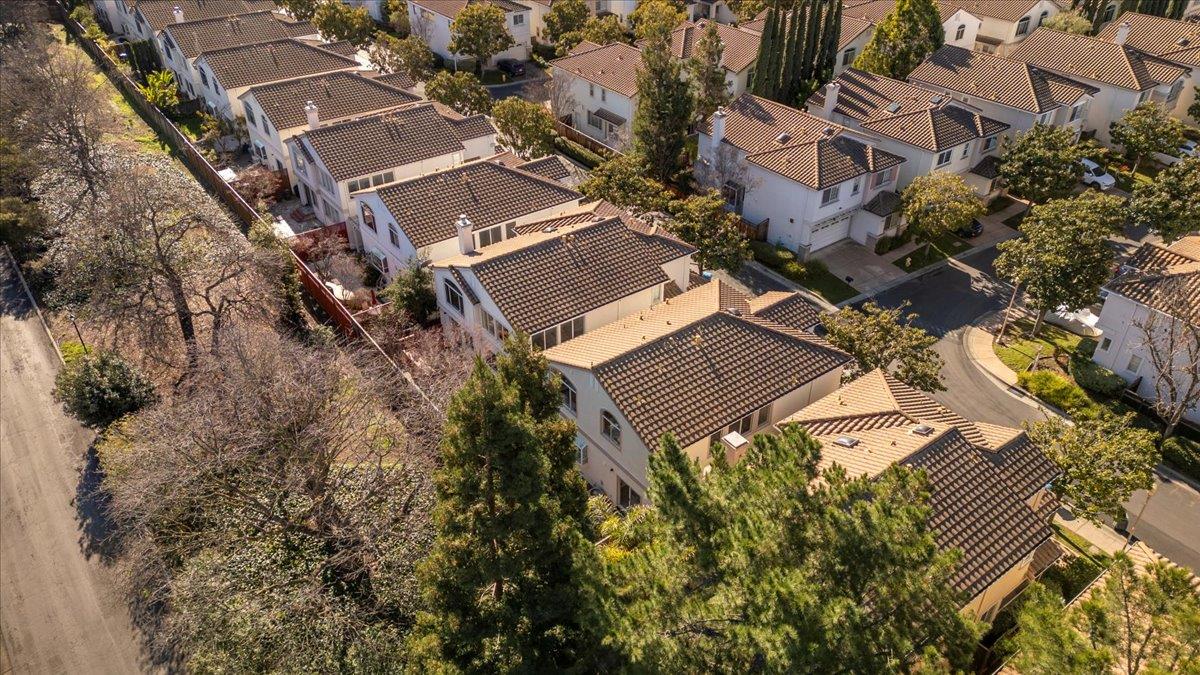 Detail Gallery Image 51 of 60 For 10884 via Sorrento, Cupertino,  CA 95014 - 4 Beds | 2/1 Baths