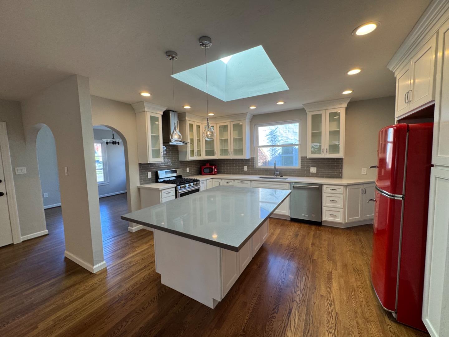 Detail Gallery Image 7 of 21 For 1128 Clark Way, San Jose,  CA 95125 - 3 Beds | 2 Baths