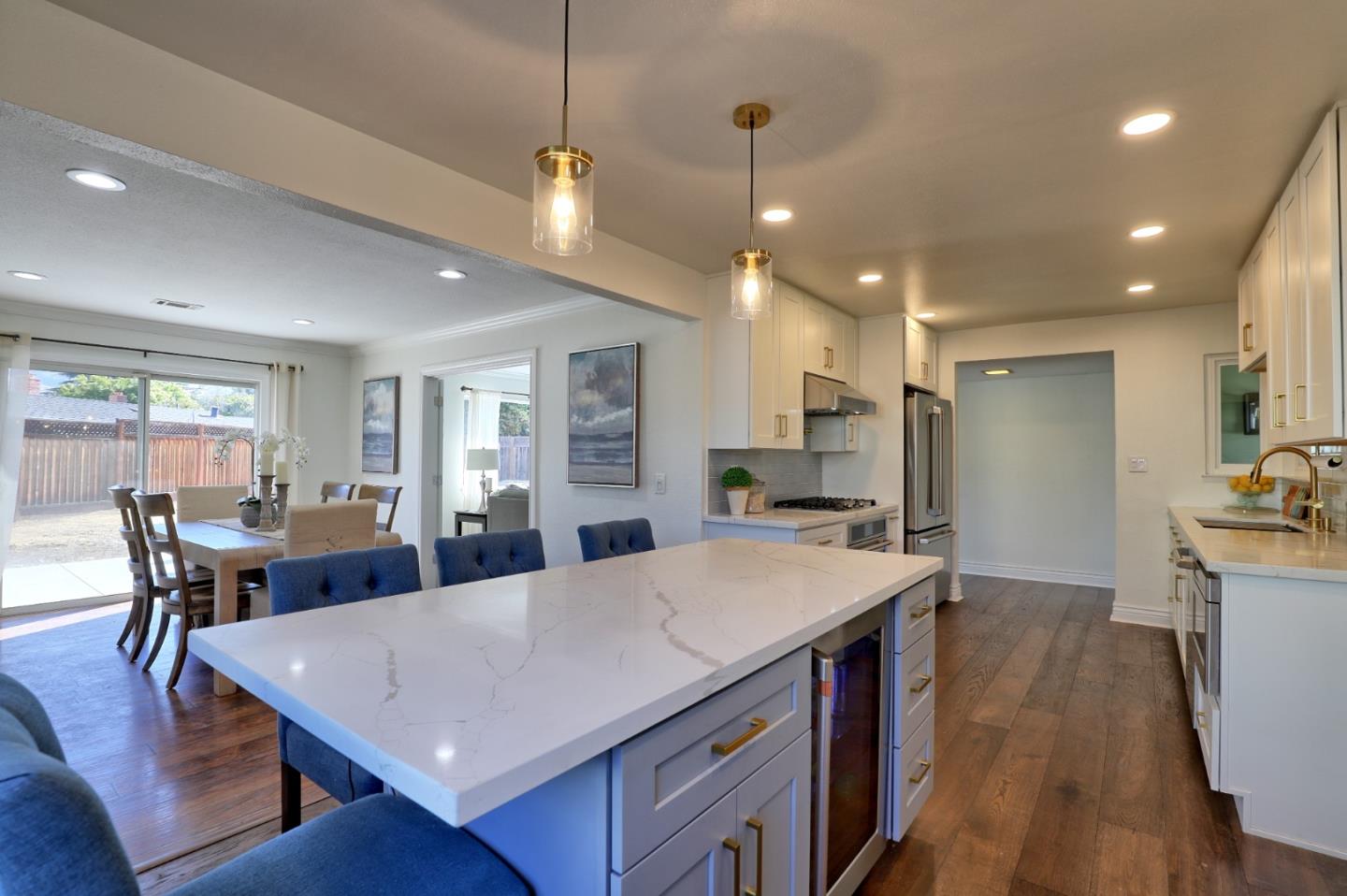 Detail Gallery Image 9 of 26 For 3874 Forester Ct, San Jose,  CA 95121 - 5 Beds | 3 Baths