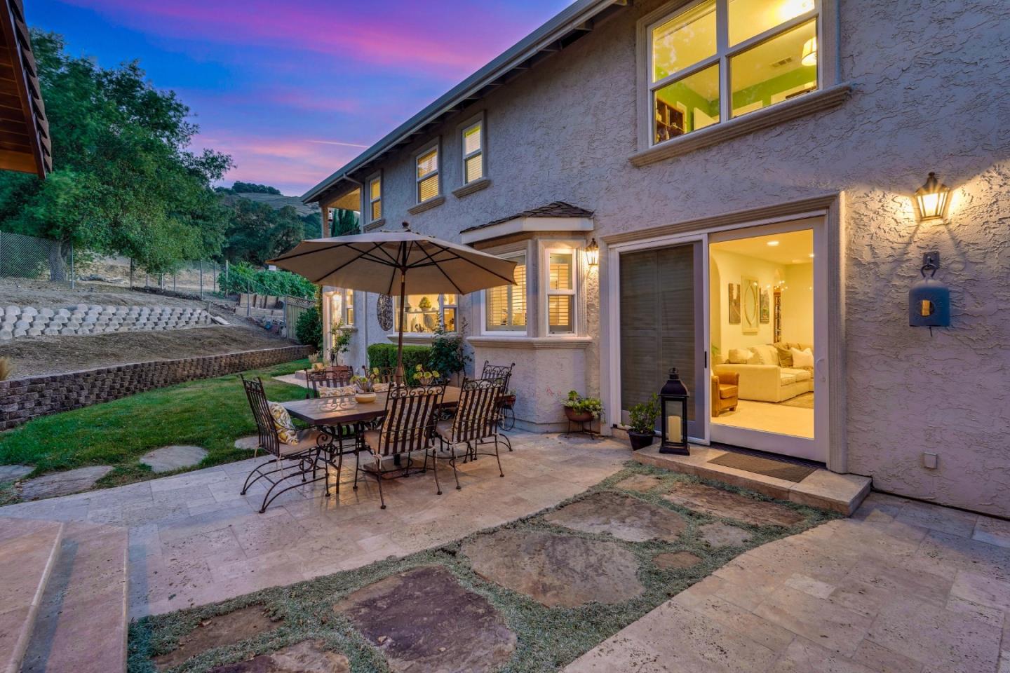 Detail Gallery Image 100 of 119 For 6449 Curie Ct, San Jose,  CA 95123 - 4 Beds | 2/1 Baths