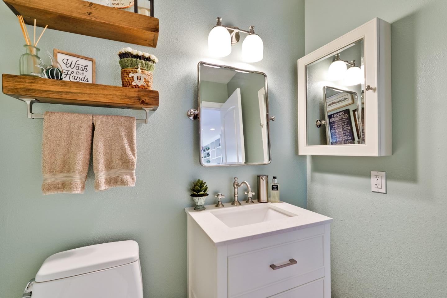 Detail Gallery Image 26 of 119 For 6449 Curie Ct, San Jose,  CA 95123 - 4 Beds | 2/1 Baths