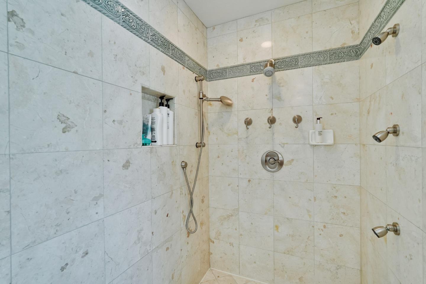 Detail Gallery Image 43 of 119 For 6449 Curie Ct, San Jose,  CA 95123 - 4 Beds | 2/1 Baths