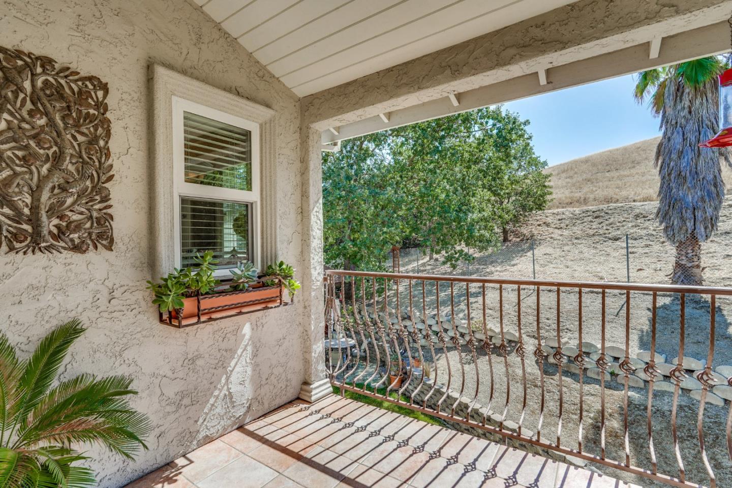 Detail Gallery Image 51 of 119 For 6449 Curie Ct, San Jose,  CA 95123 - 4 Beds | 2/1 Baths