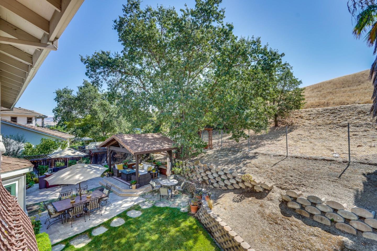 Detail Gallery Image 52 of 119 For 6449 Curie Ct, San Jose,  CA 95123 - 4 Beds | 2/1 Baths