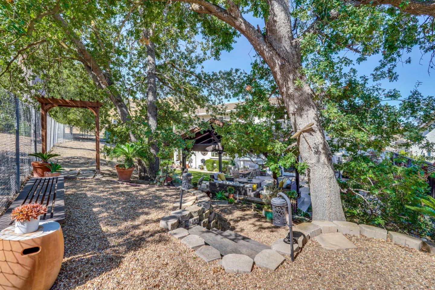 Detail Gallery Image 86 of 119 For 6449 Curie Ct, San Jose,  CA 95123 - 4 Beds | 2/1 Baths