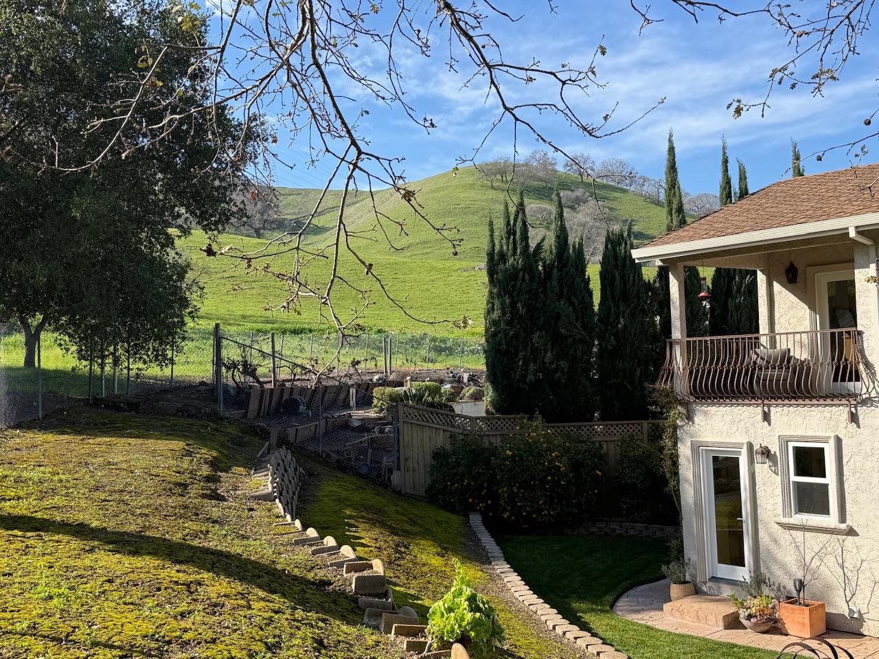 Detail Gallery Image 90 of 119 For 6449 Curie Ct, San Jose,  CA 95123 - 4 Beds | 2/1 Baths