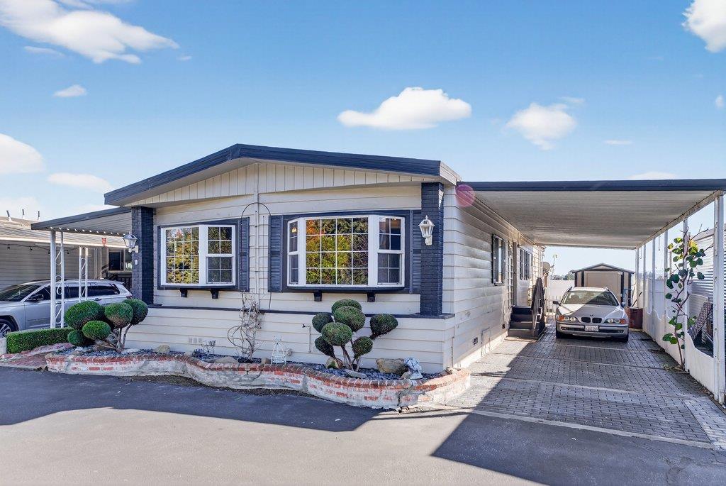 Detail Gallery Image 2 of 39 For 10 Pera Dr #10,  Watsonville,  CA 95076 - 2 Beds | 2 Baths