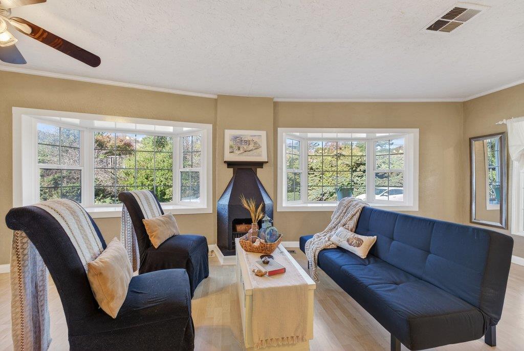 Detail Gallery Image 7 of 39 For 10 Pera Dr #10,  Watsonville,  CA 95076 - 2 Beds | 2 Baths