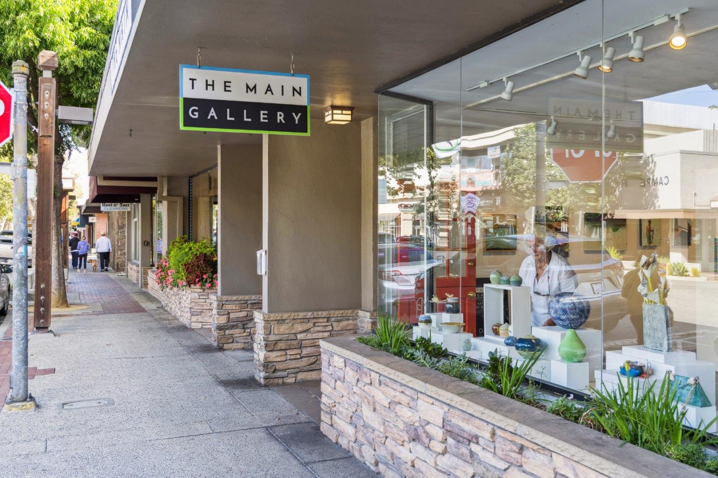 Detail Gallery Image 6 of 7 For 308 Yale Rd, Menlo Park,  CA 94025 - 5 Beds | 4/1 Baths