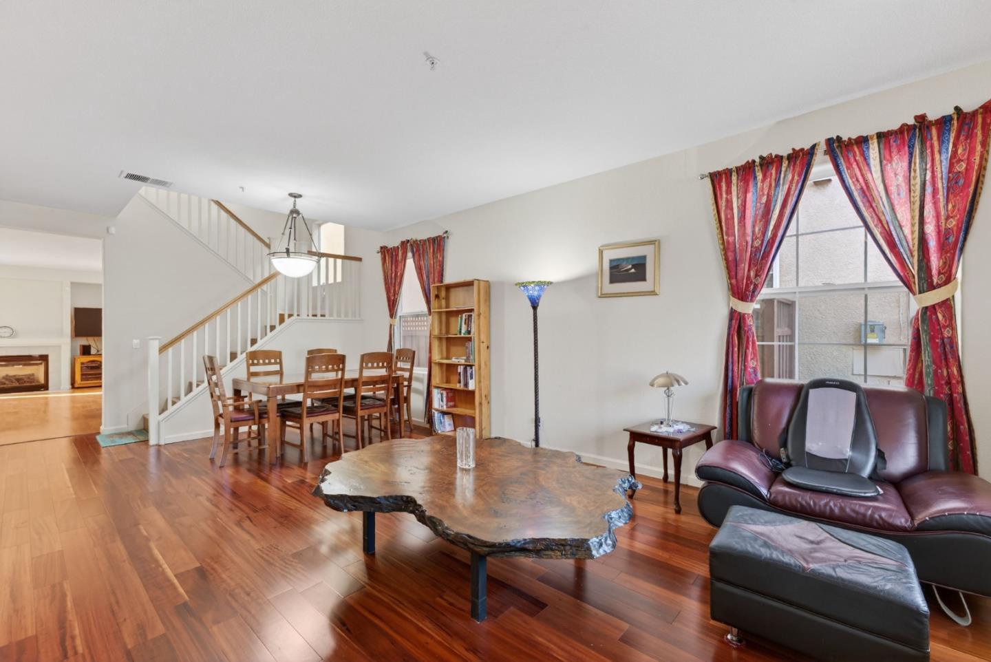 Detail Gallery Image 2 of 30 For 714 Arce St, Watsonville,  CA 95076 - 5 Beds | 2/1 Baths