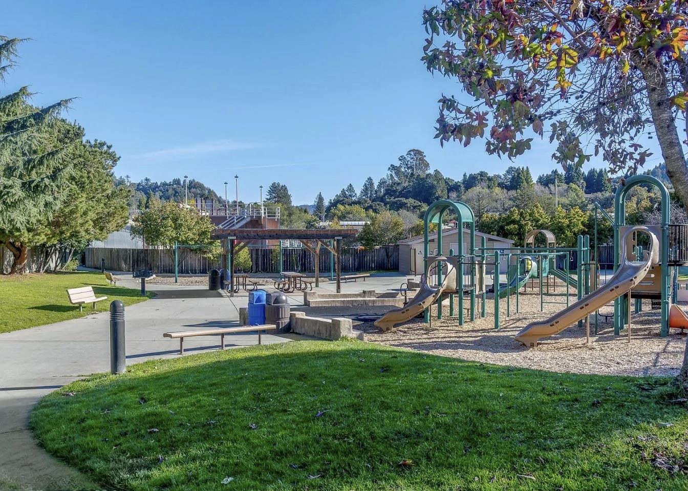 Detail Gallery Image 29 of 29 For 903 Lundy Ln, Scotts Valley,  CA 95066 - 2 Beds | 2/1 Baths