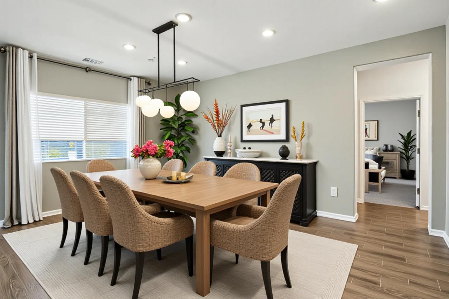 Detail Gallery Image 5 of 26 For 2061 Doncaster Ct, Olivehurst,  CA 95961 - 3 Beds | 2 Baths