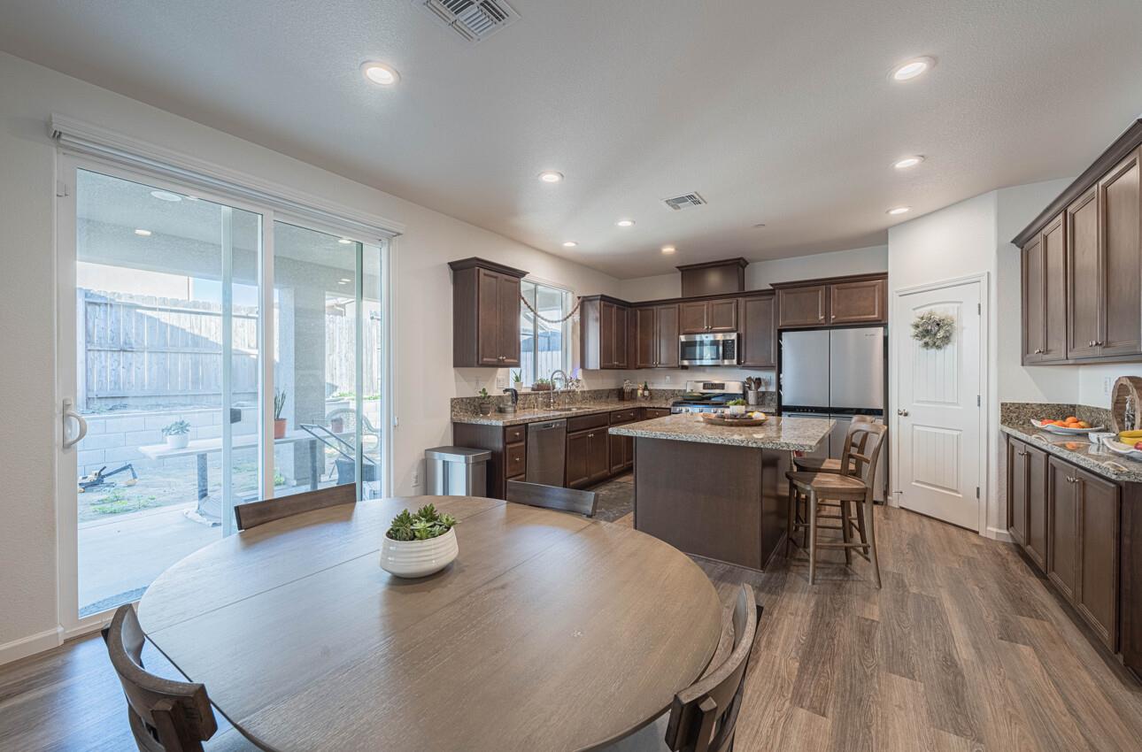 Detail Gallery Image 14 of 39 For 509 Davalos St, Soledad,  CA 93960 - 4 Beds | 2 Baths