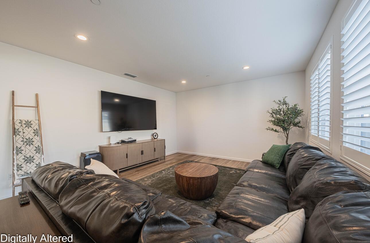 Detail Gallery Image 8 of 39 For 509 Davalos St, Soledad,  CA 93960 - 4 Beds | 2 Baths