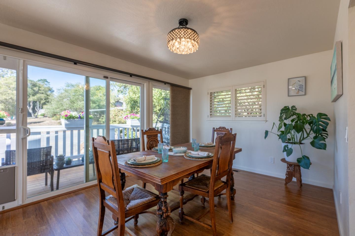 Detail Gallery Image 6 of 21 For 1105 Funston Ave, Pacific Grove,  CA 93950 - 4 Beds | 2 Baths