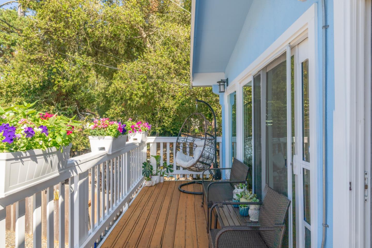 Detail Gallery Image 7 of 21 For 1105 Funston Ave, Pacific Grove,  CA 93950 - 4 Beds | 2 Baths