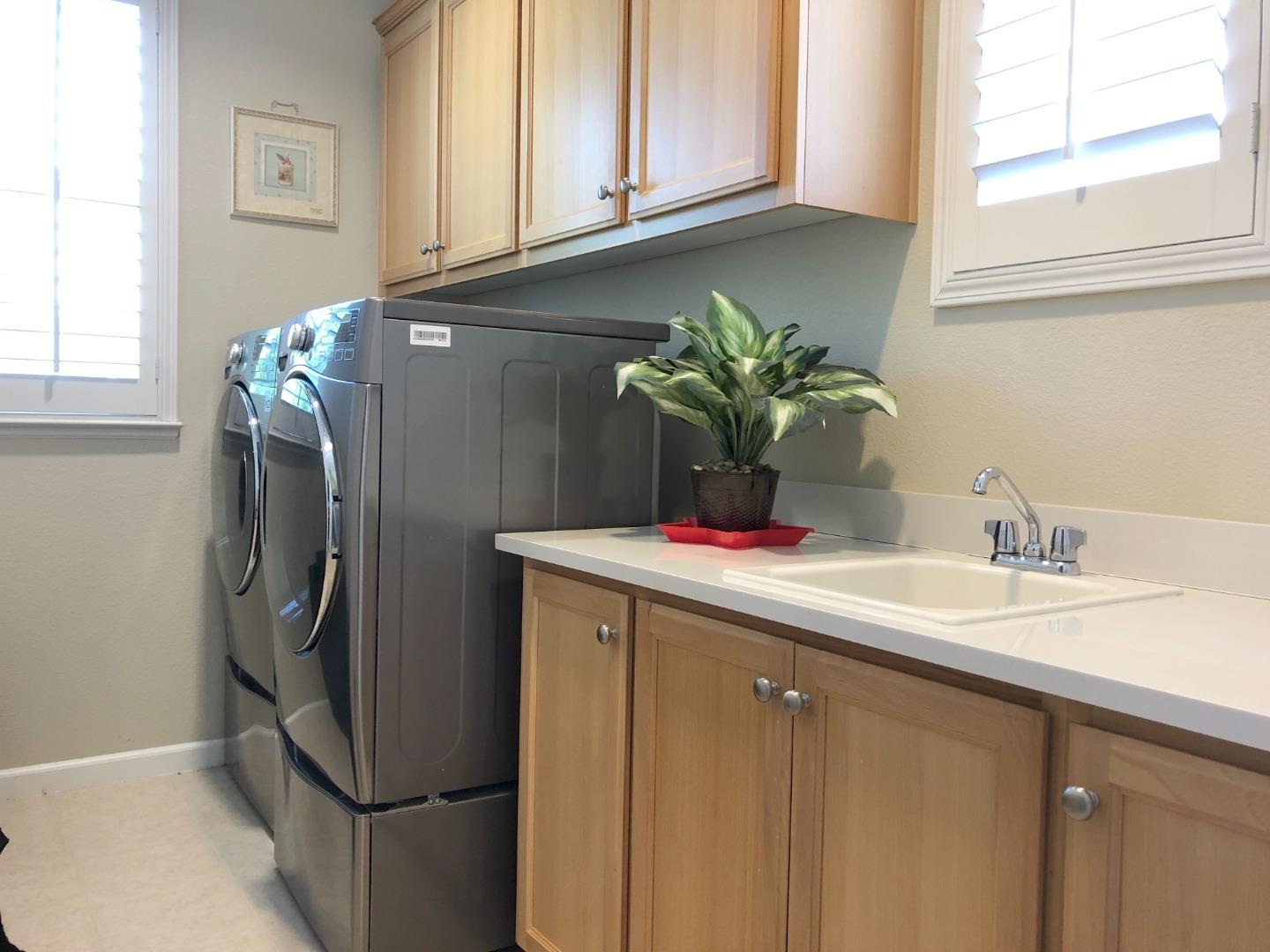 Detail Gallery Image 18 of 20 For 3273 La Rochelle Way, San Jose,  CA 95135 - 3 Beds | 2/1 Baths