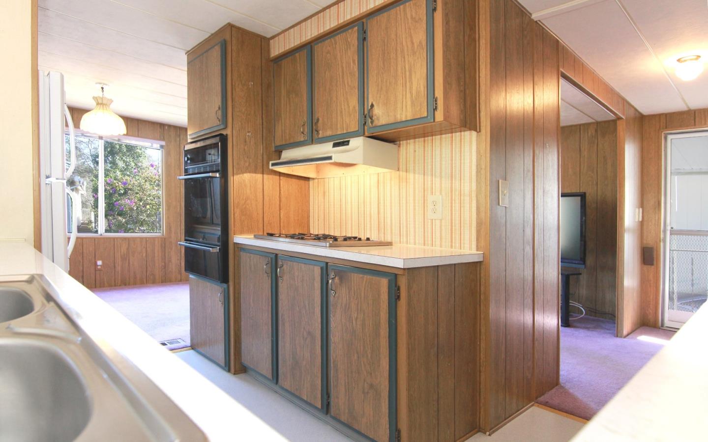 Detail Gallery Image 11 of 42 For 800 Brommer #91,  Santa Cruz,  CA 95062 - 2 Beds | 2 Baths