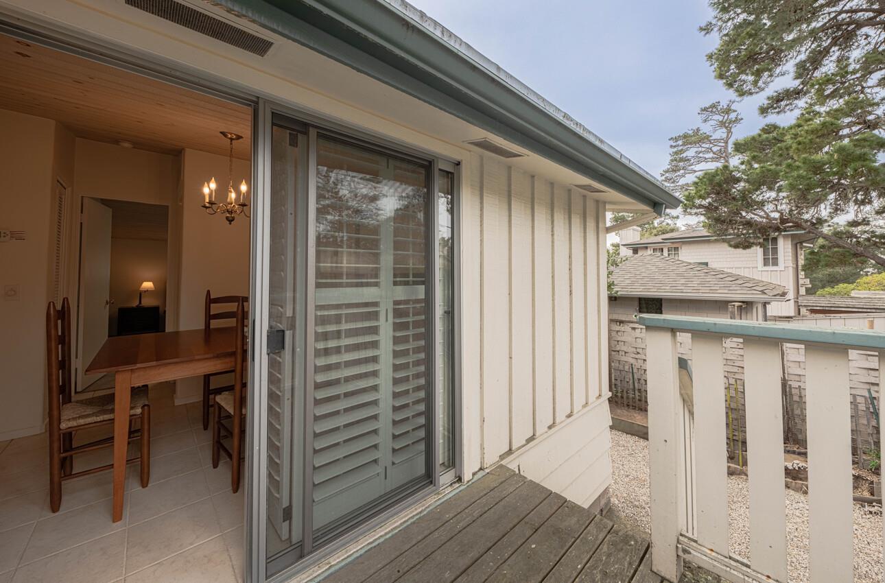 Detail Gallery Image 16 of 28 For Sw Corner San Carlos & 10th, Carmel,  CA 93921 - 2 Beds | 2 Baths