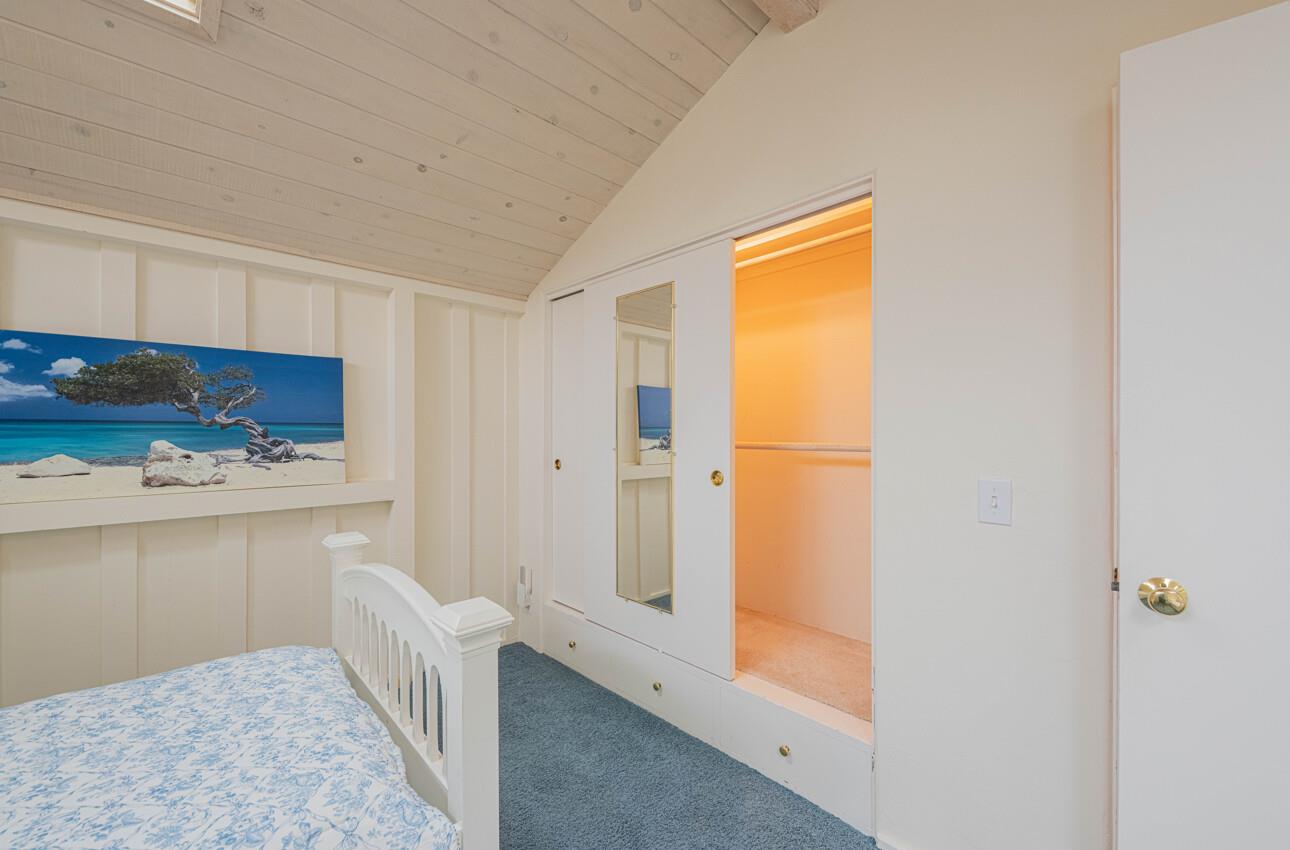 Detail Gallery Image 19 of 28 For Sw Corner San Carlos & 10th, Carmel,  CA 93921 - 2 Beds | 2 Baths