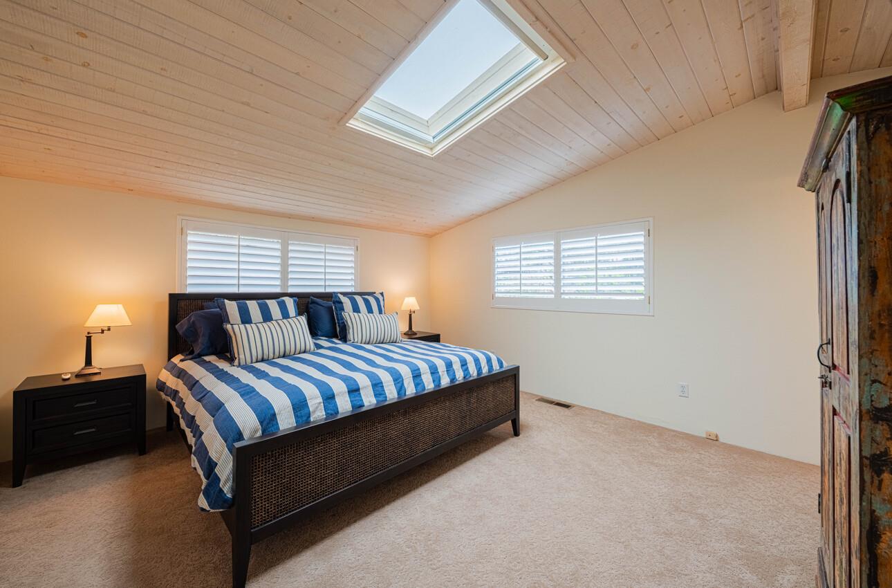 Detail Gallery Image 22 of 28 For Sw Corner San Carlos & 10th, Carmel,  CA 93921 - 2 Beds | 2 Baths