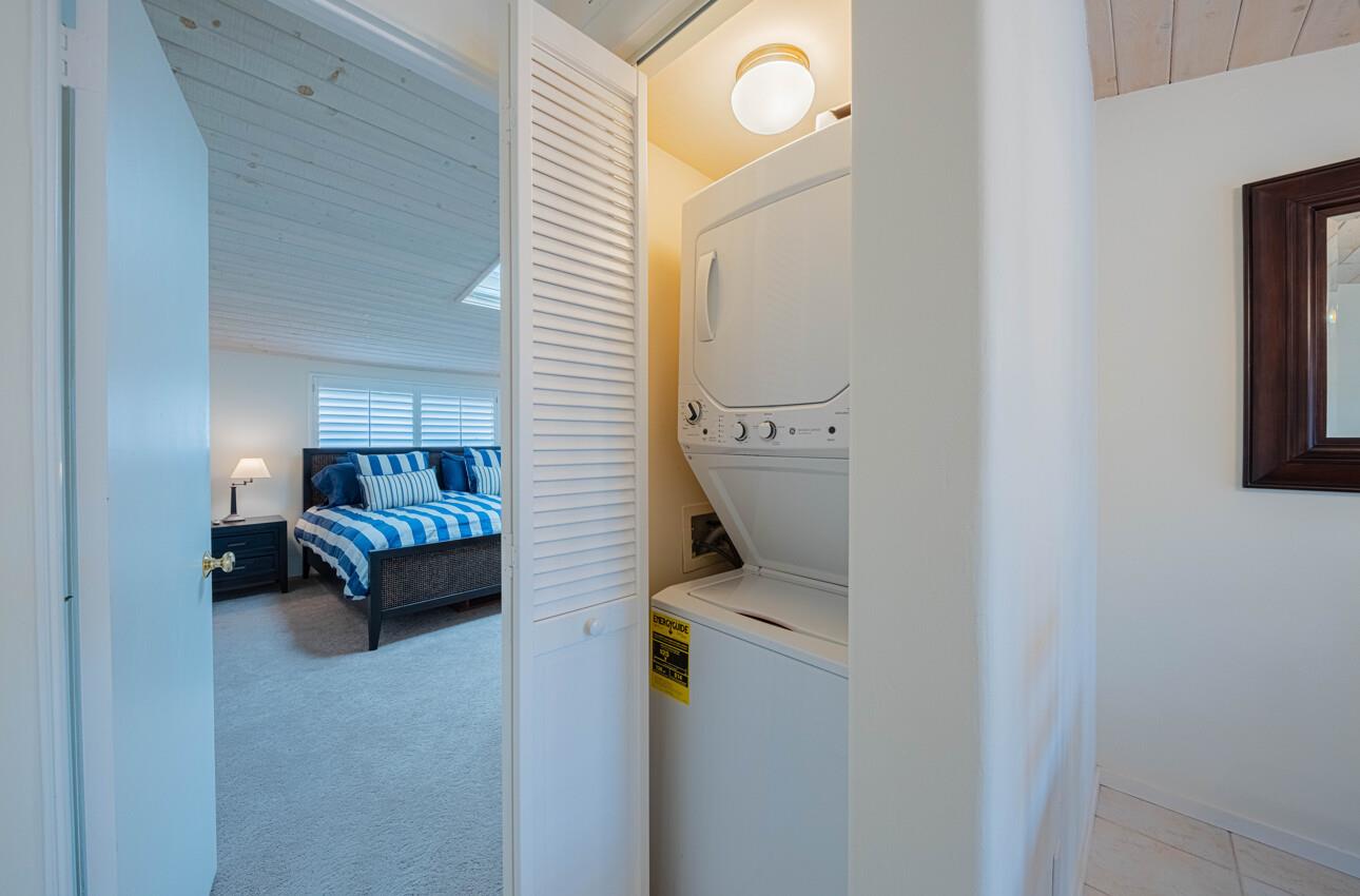 Detail Gallery Image 25 of 28 For Sw Corner San Carlos & 10th, Carmel,  CA 93921 - 2 Beds | 2 Baths