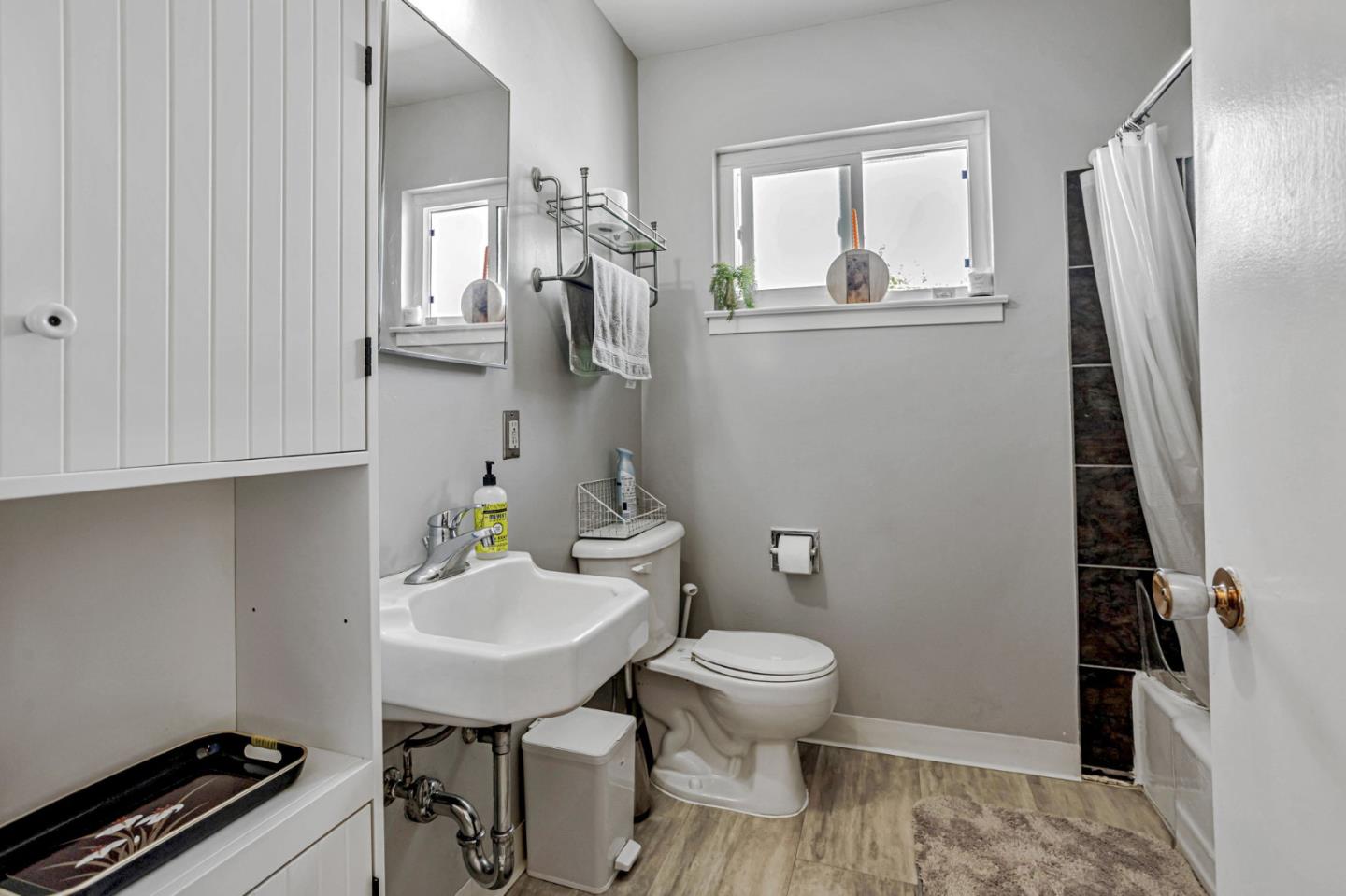 Detail Gallery Image 13 of 18 For 551 Northlake Dr, San Jose,  CA 95117 - – Beds | – Baths