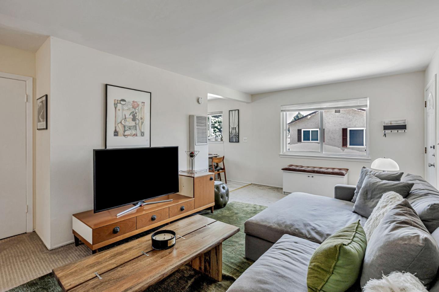 Detail Gallery Image 7 of 18 For 551 Northlake Dr, San Jose,  CA 95117 - – Beds | – Baths