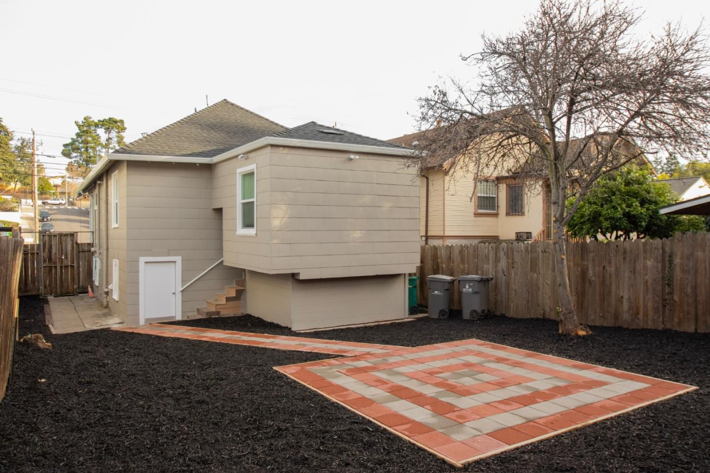 Detail Gallery Image 20 of 27 For 2795 25th Ave, Oakland,  CA 94601 - 3 Beds | 1 Baths