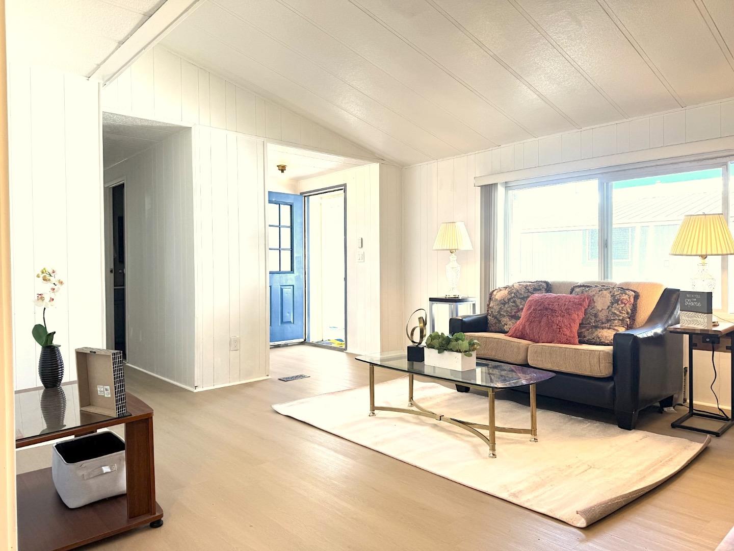 Detail Gallery Image 6 of 32 For 1279 via Jose #106,  Livermore,  CA 94551 - 3 Beds | 2 Baths