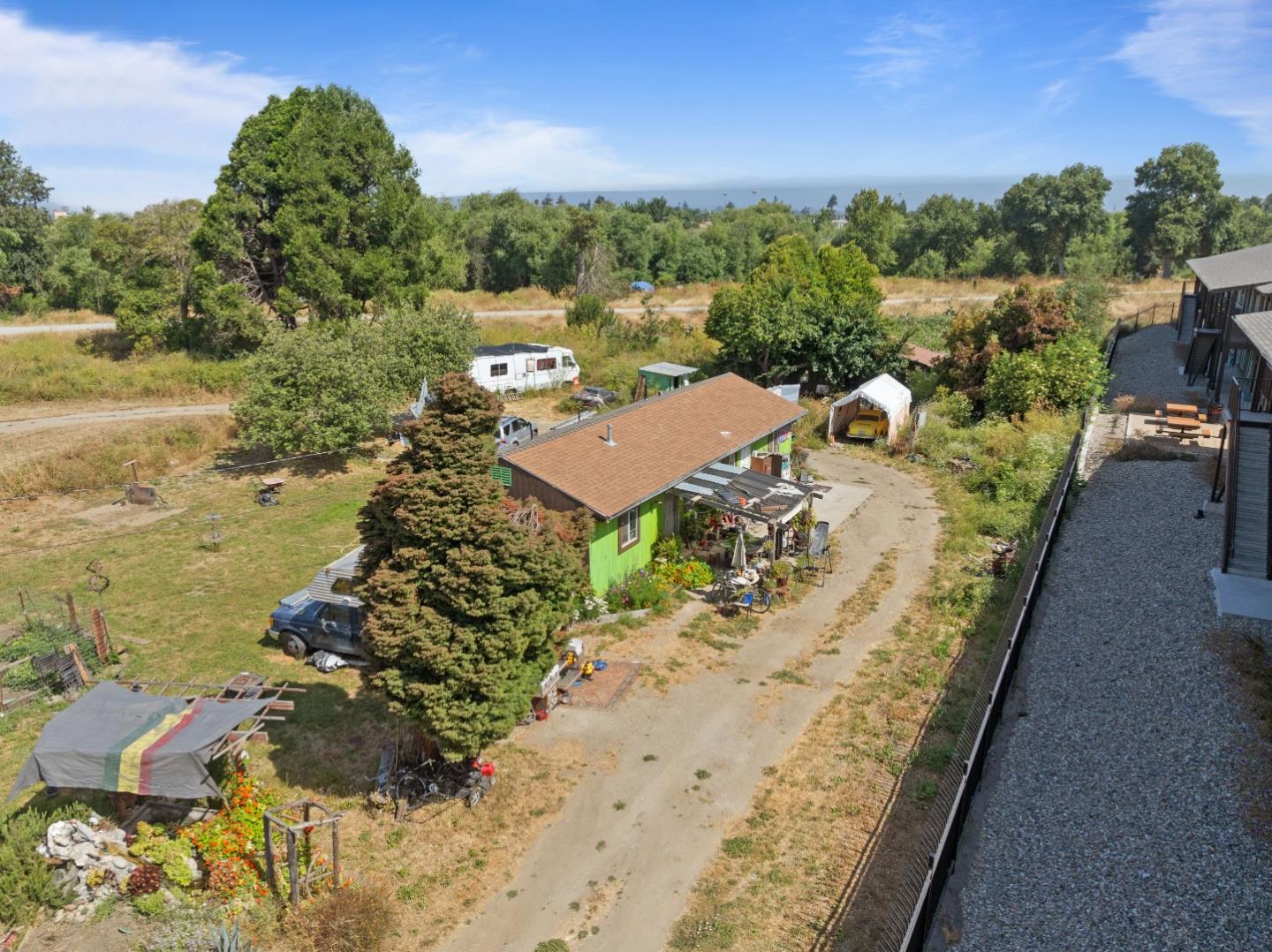 Detail Gallery Image 8 of 11 For 124 Gonda St, Royal Oaks,  CA 95076 - – Beds | – Baths