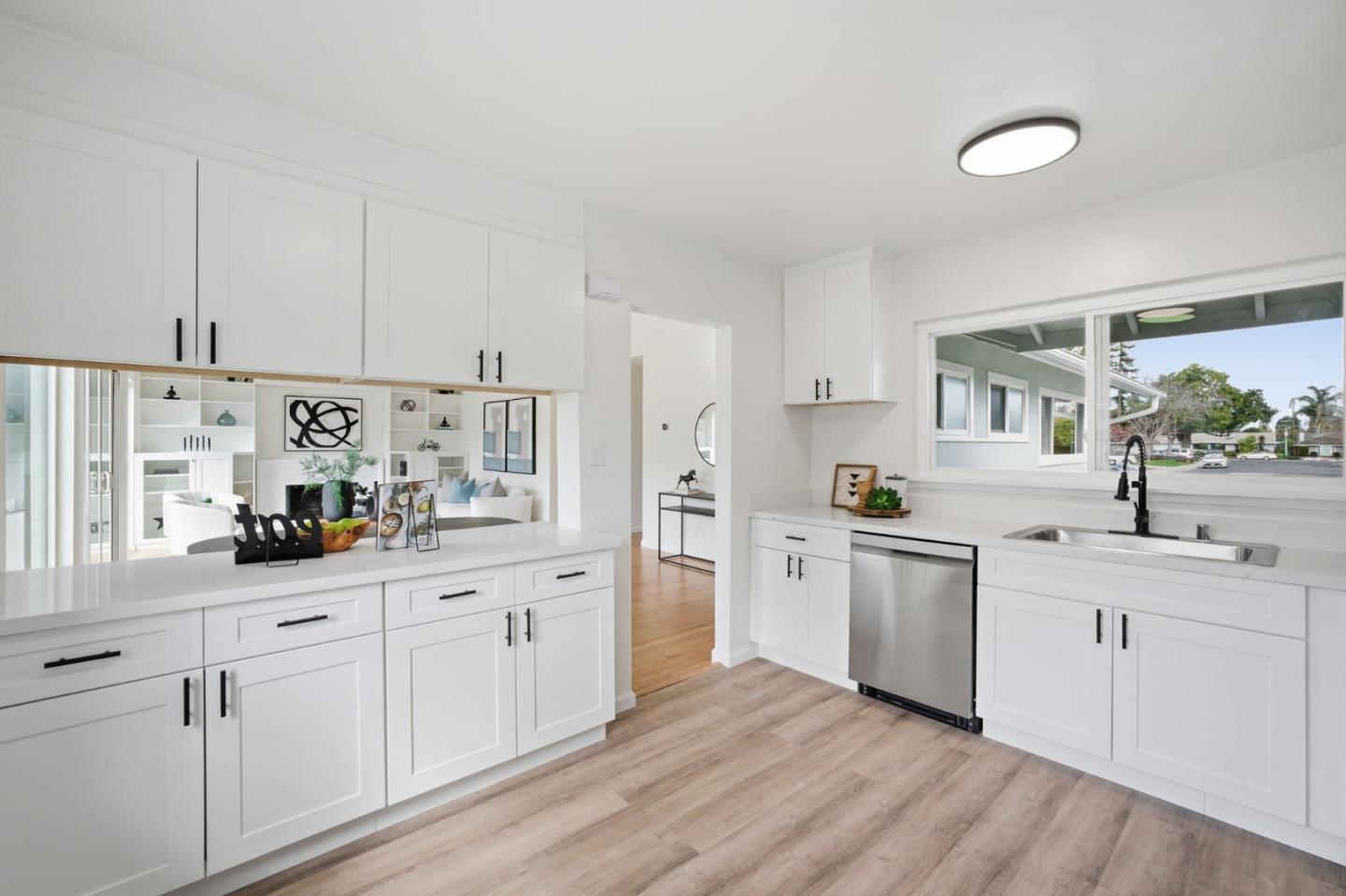 Detail Gallery Image 12 of 37 For 150 Kit Carson Ct, Santa Clara,  CA 95050 - 3 Beds | 2 Baths