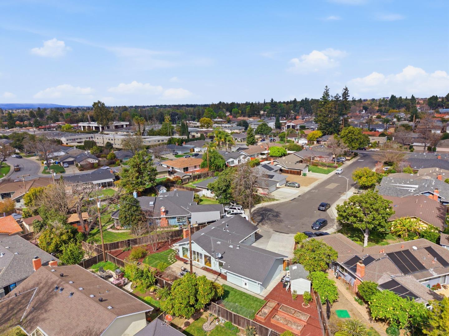 Detail Gallery Image 30 of 37 For 150 Kit Carson Ct, Santa Clara,  CA 95050 - 3 Beds | 2 Baths