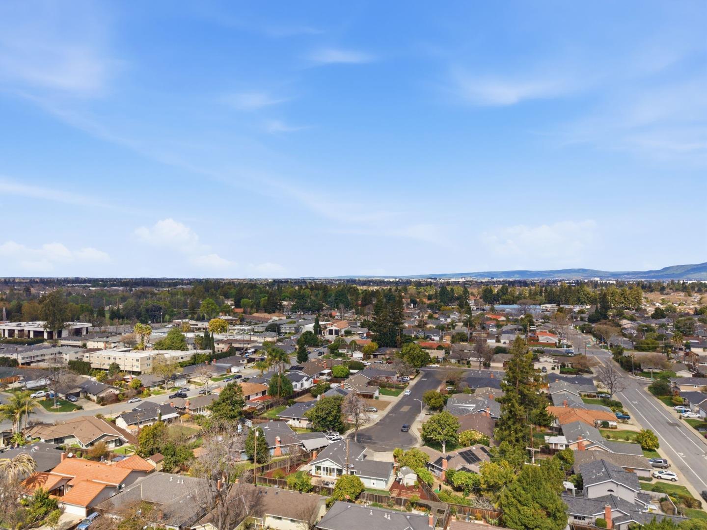 Detail Gallery Image 31 of 37 For 150 Kit Carson Ct, Santa Clara,  CA 95050 - 3 Beds | 2 Baths