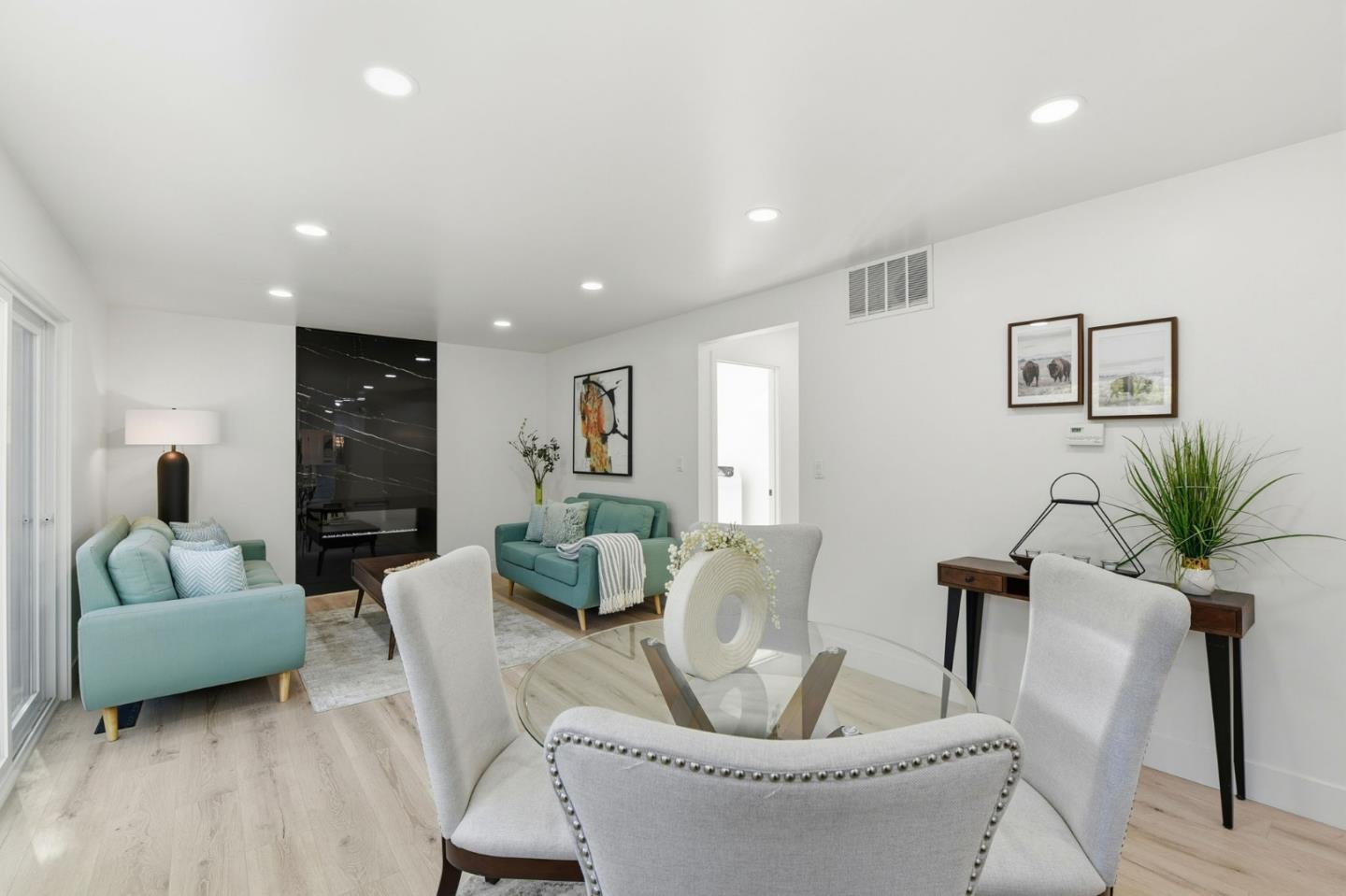 Detail Gallery Image 13 of 56 For 3668 Summit Ridge Ct, San Jose,  CA 95148 - 4 Beds | 2/1 Baths