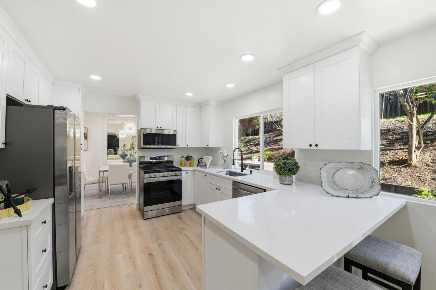 Detail Gallery Image 15 of 56 For 3668 Summit Ridge Ct, San Jose,  CA 95148 - 4 Beds | 2/1 Baths