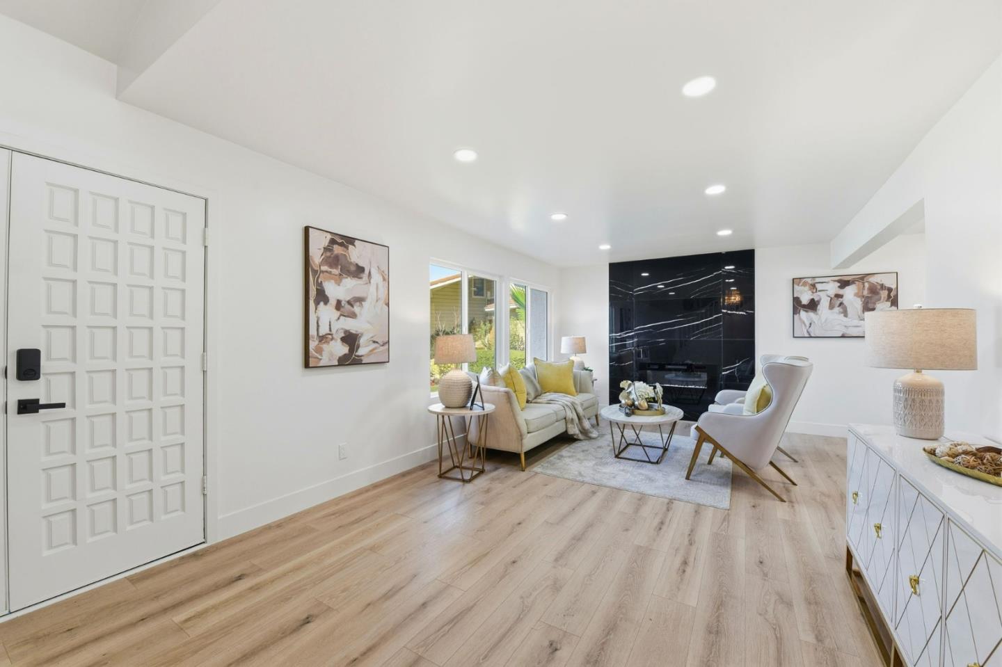 Detail Gallery Image 9 of 56 For 3668 Summit Ridge Ct, San Jose,  CA 95148 - 4 Beds | 2/1 Baths