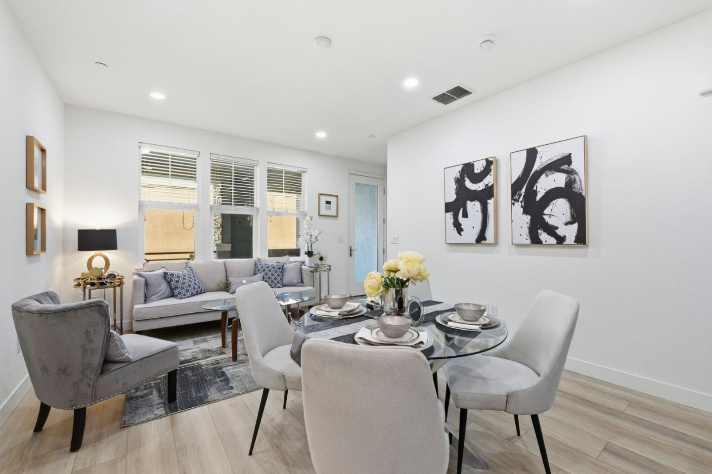 Photo #8: ML82031099 Listing: Photo #8