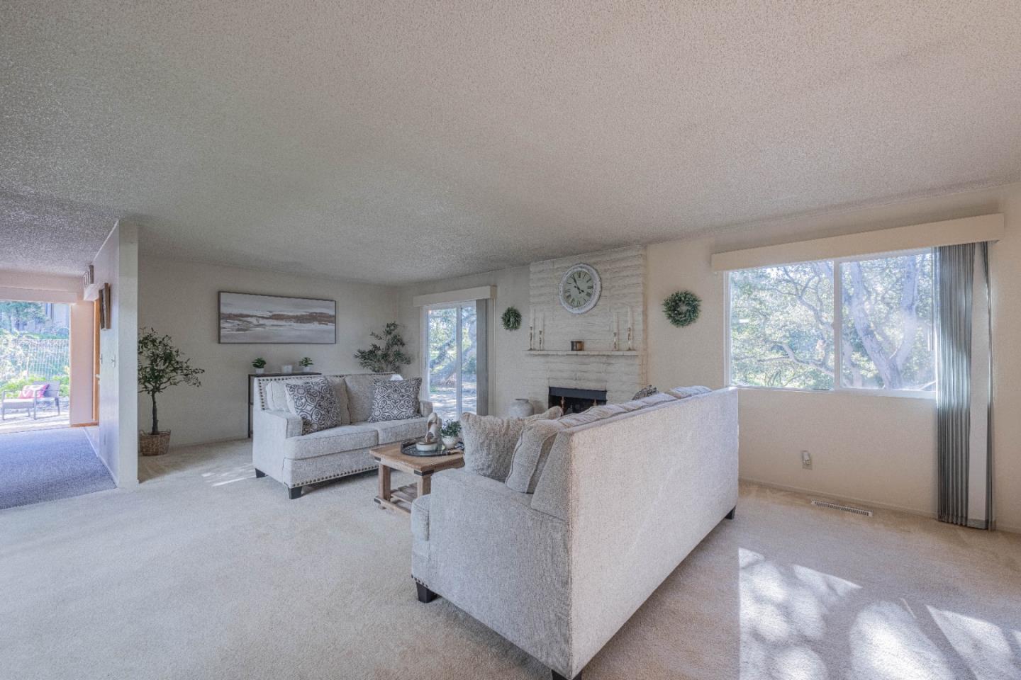 Detail Gallery Image 10 of 37 For 9525 S Century Oak Rd, Salinas,  CA 93907 - 3 Beds | 2 Baths