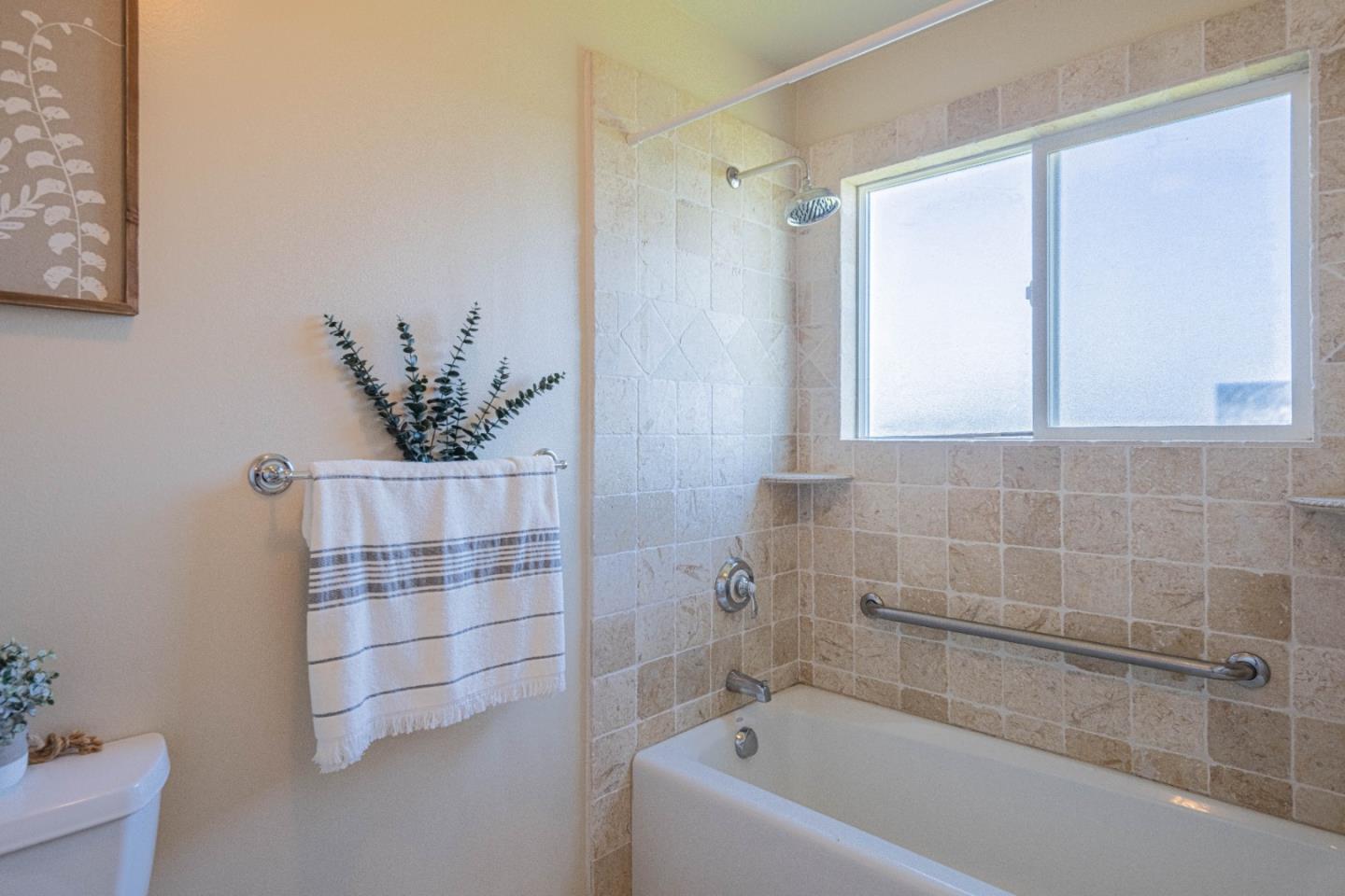 Detail Gallery Image 27 of 37 For 9525 S Century Oak Rd, Salinas,  CA 93907 - 3 Beds | 2 Baths