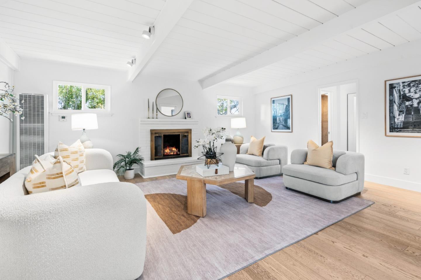 Detail Gallery Image 22 of 81 For 3151 Ramona St, Palo Alto,  CA 94306 - 3 Beds | 3 Baths