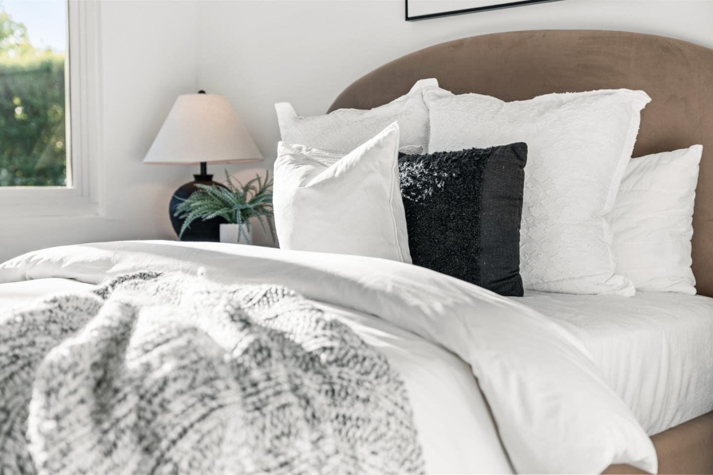 Detail Gallery Image 43 of 81 For 3151 Ramona St, Palo Alto,  CA 94306 - 3 Beds | 3 Baths