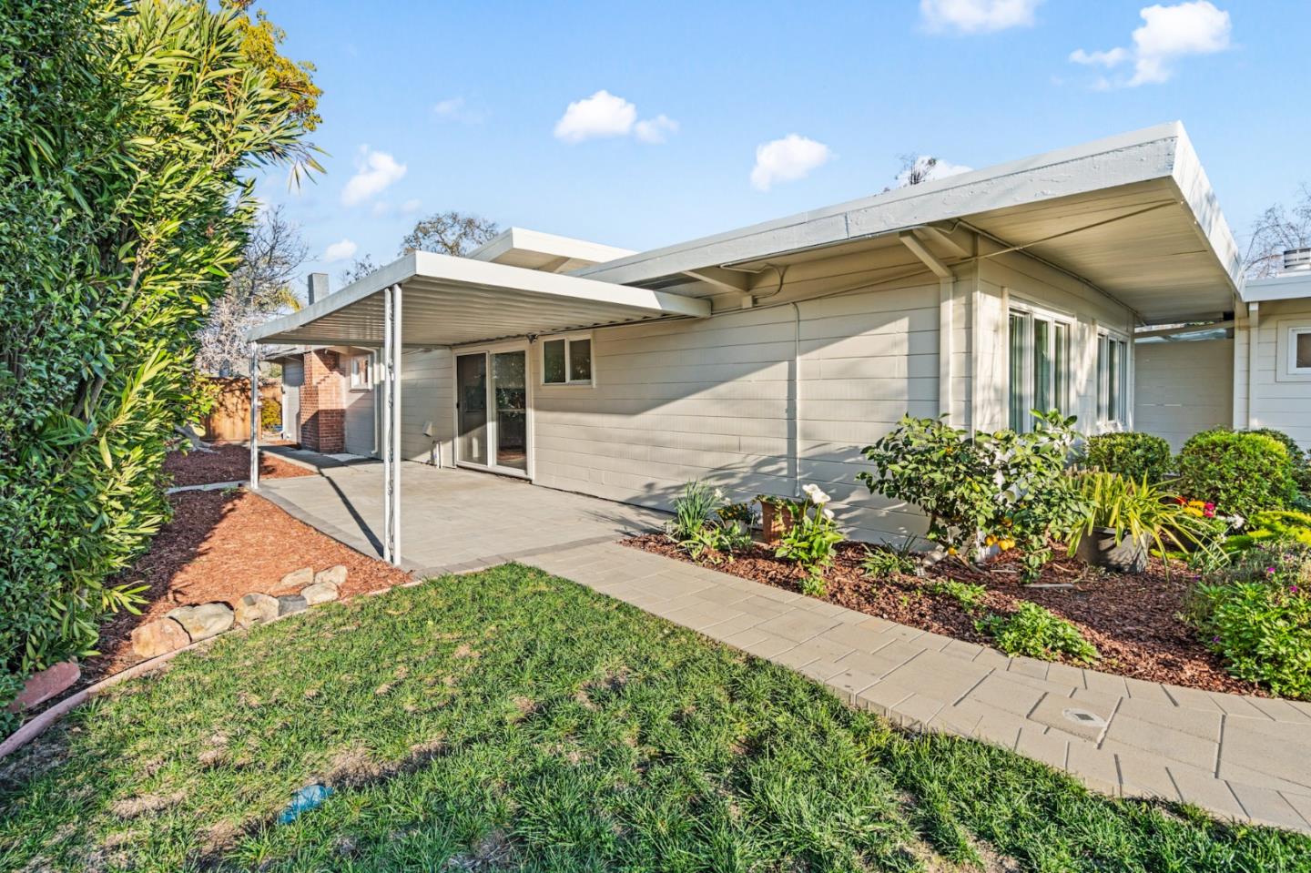 Detail Gallery Image 48 of 81 For 3151 Ramona St, Palo Alto,  CA 94306 - 3 Beds | 3 Baths