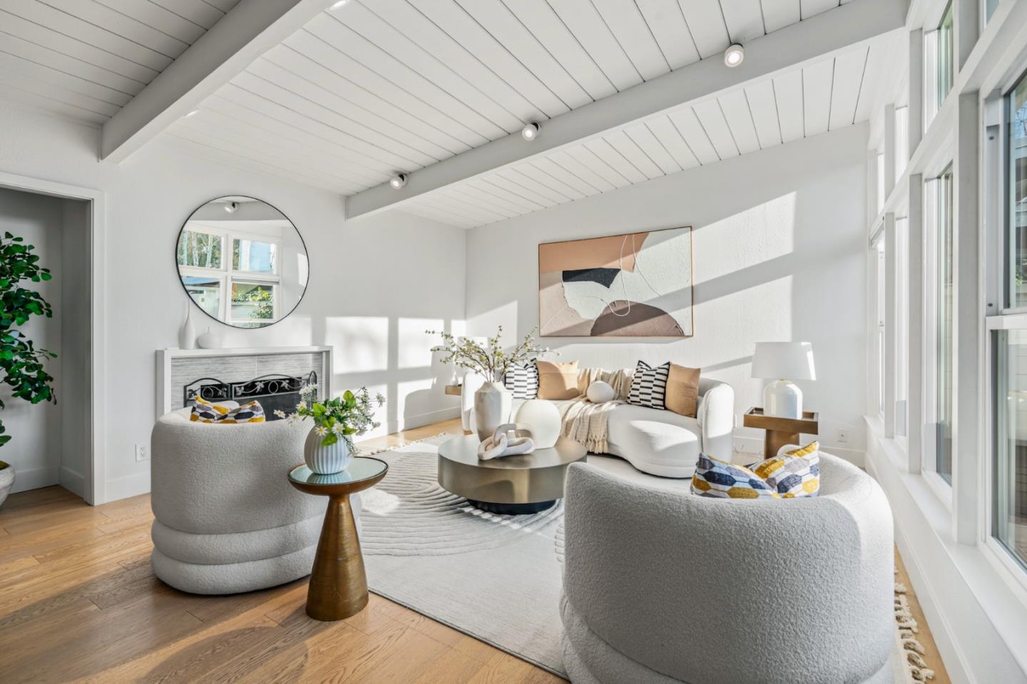 Detail Gallery Image 5 of 81 For 3151 Ramona St, Palo Alto,  CA 94306 - 3 Beds | 3 Baths