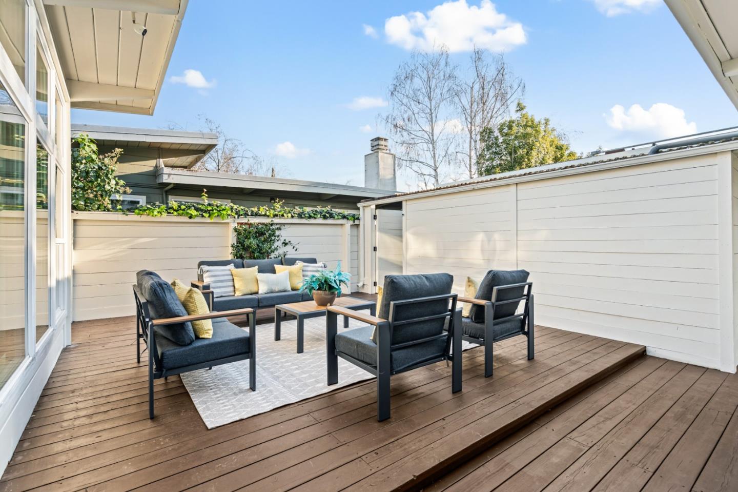 Detail Gallery Image 53 of 81 For 3151 Ramona St, Palo Alto,  CA 94306 - 3 Beds | 3 Baths