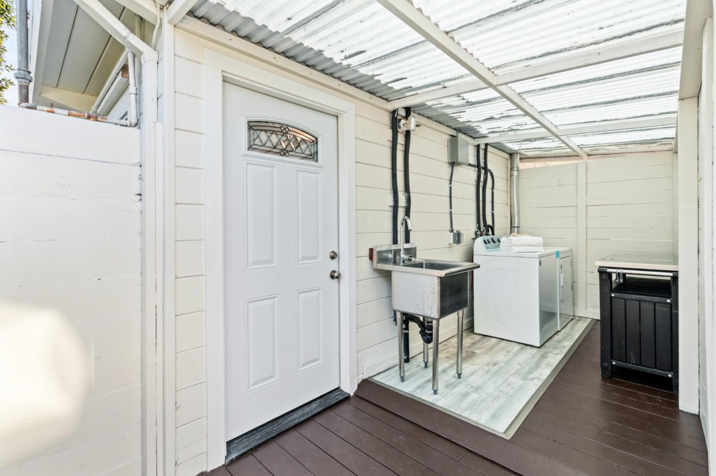 Detail Gallery Image 54 of 81 For 3151 Ramona St, Palo Alto,  CA 94306 - 3 Beds | 3 Baths