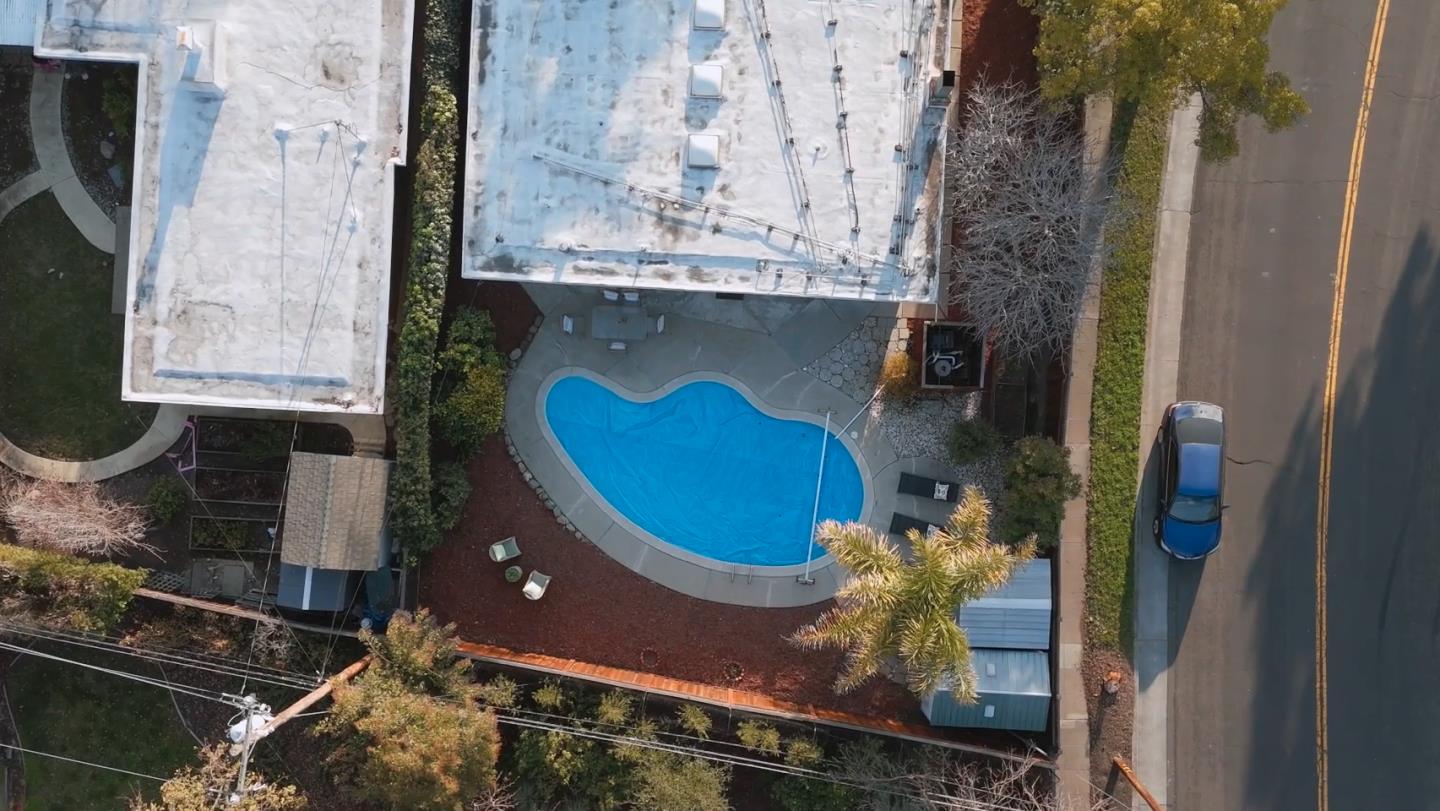 Detail Gallery Image 69 of 81 For 3151 Ramona St, Palo Alto,  CA 94306 - 3 Beds | 3 Baths